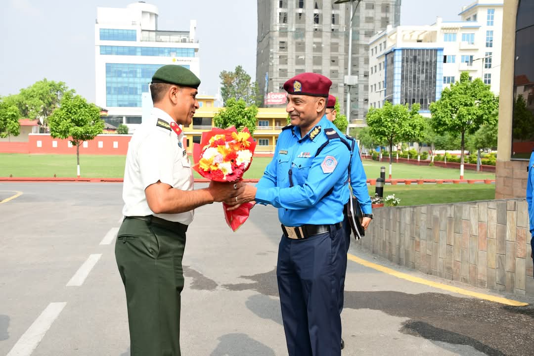 प्रहरी महानिरीक्षक दिपक थापाले नेपाली सेनासँग नेपाल प्रहरीको आत्मीय सम्बन्ध रहेको उल्लेख गरेको छन् ।