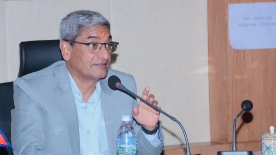 गृहमन्त्री रमेश लेखक : प्रहरी सम्बन्धी कानून संशोधन गर्न बनेको विधेयक असार महिनाभित्रै पेश गर्ने