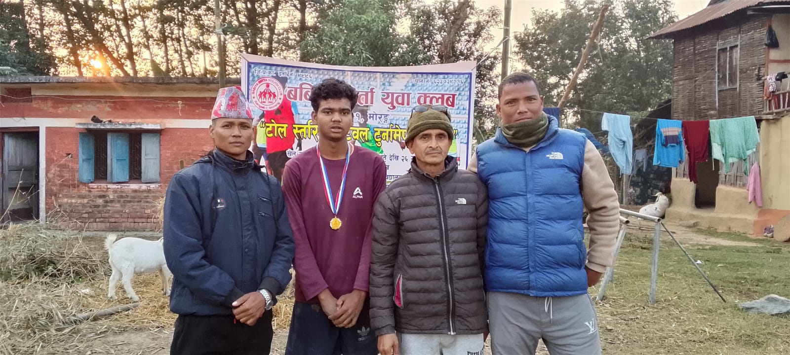 बबिया बिर्ता युवा क्लबको टोल स्तरीय फुटबल प्रतियोगिताः सगरदिना टिम फाइनलमा स्थान सुनिश्चित।