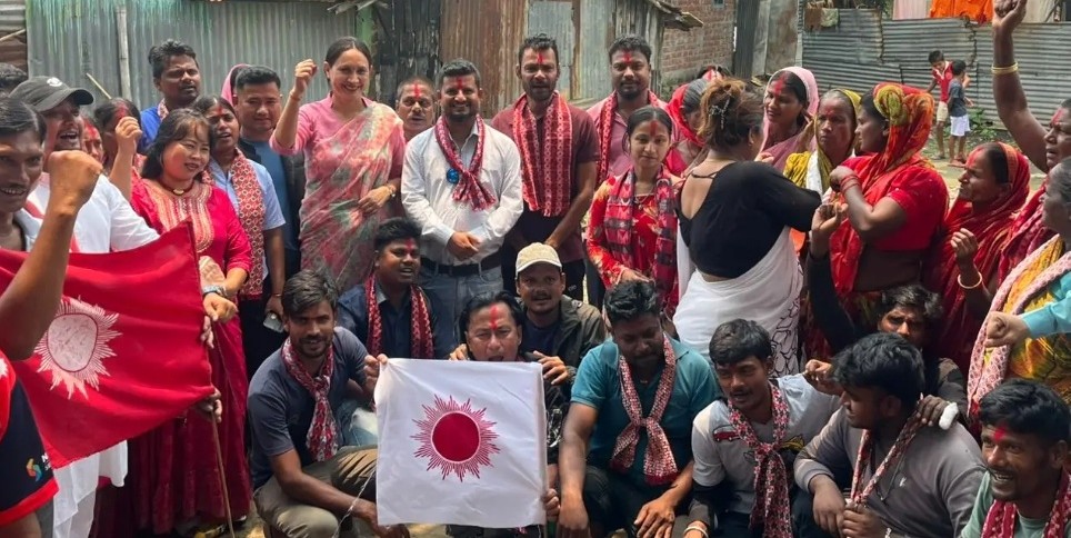 ऊर्जाशील पार्टीका केन्द्रीय नेतासहित विभिन्न दलका दर्जनौं कार्यकर्ता एमालेमा प्रवेश ।
